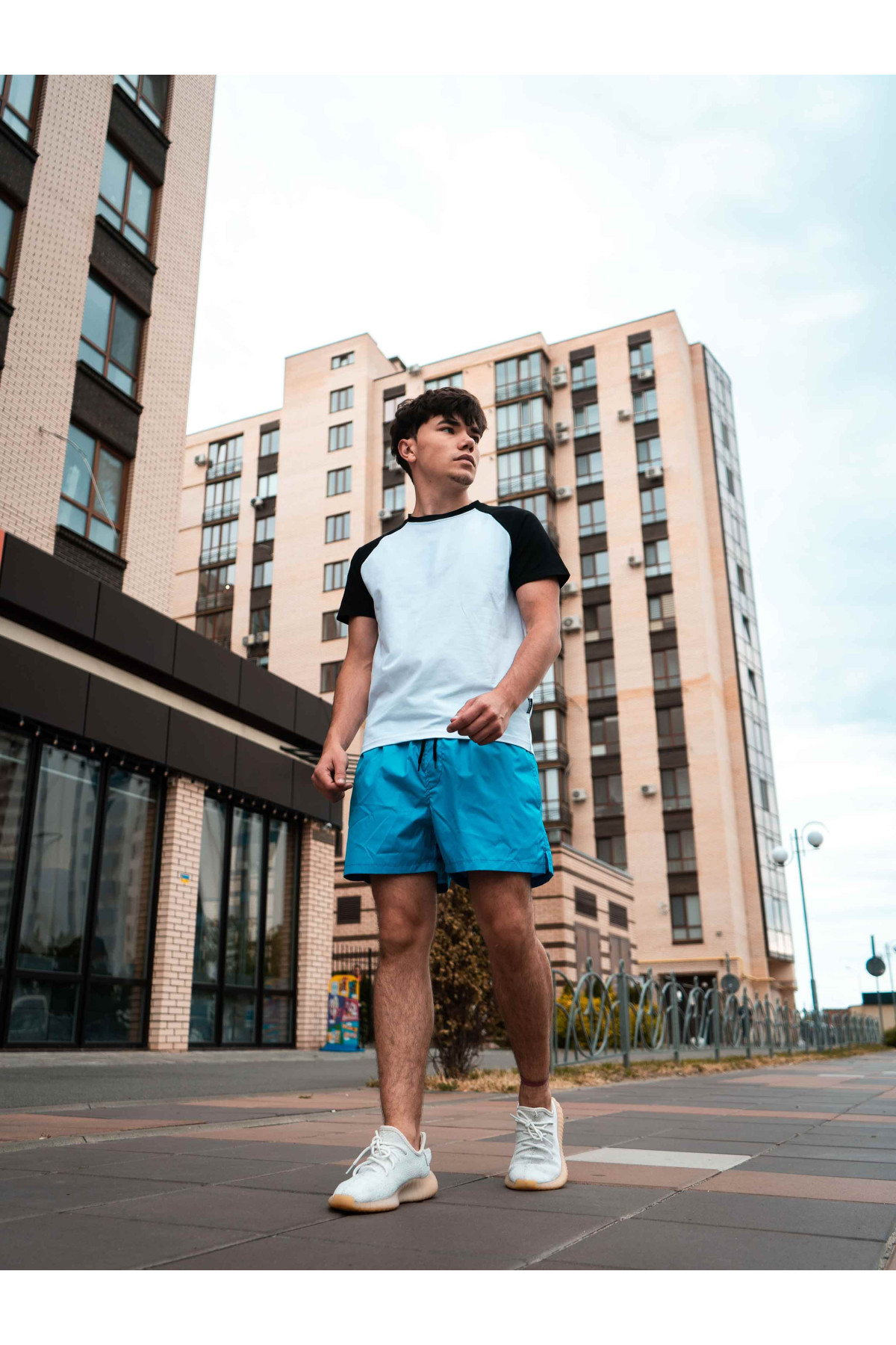 Футболка Custom Wear Basic Біла з чорним