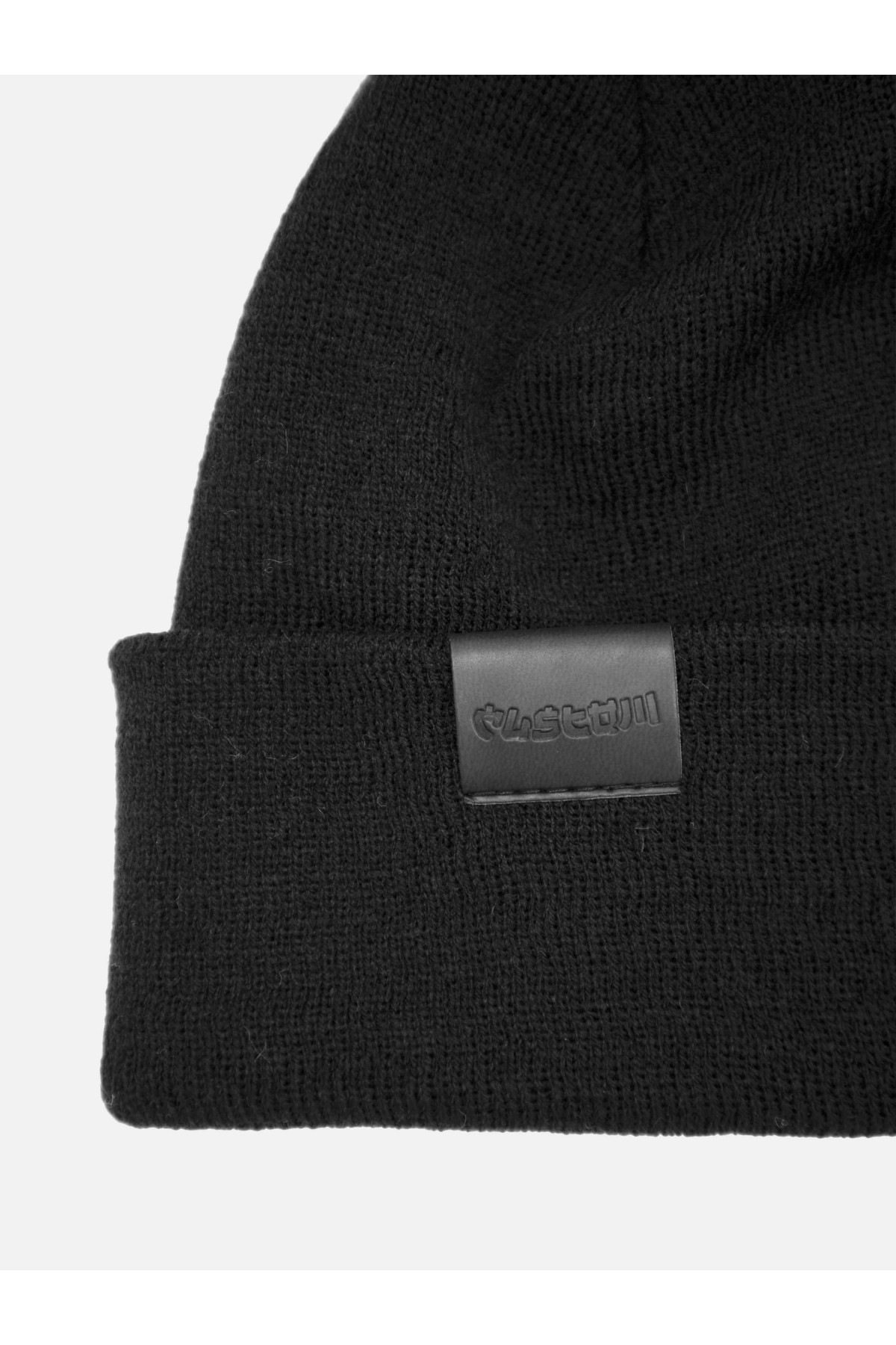 Шапка Custom Wear з бумбоном чорна