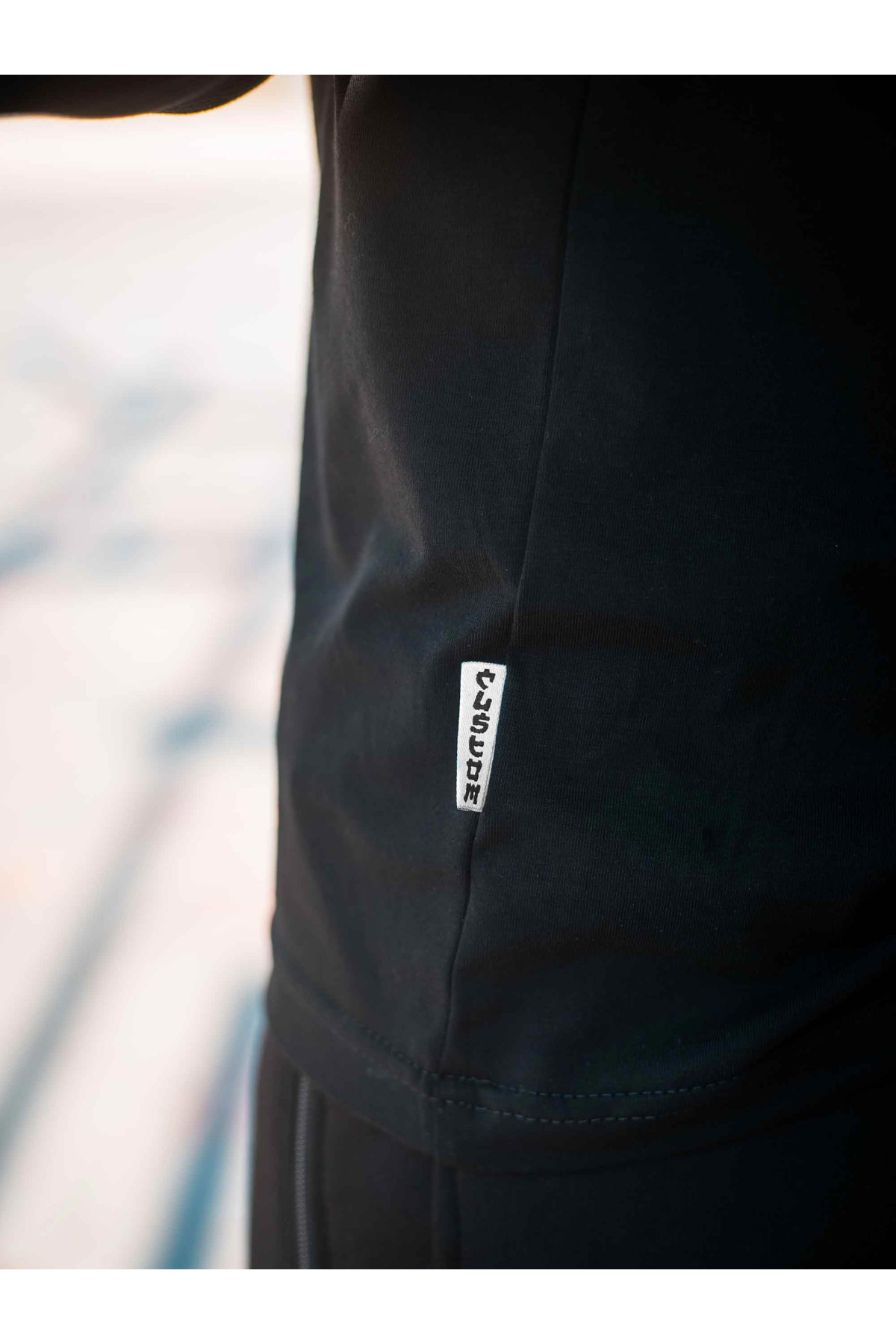 Футболка Лонгслів Custom Wear чорна