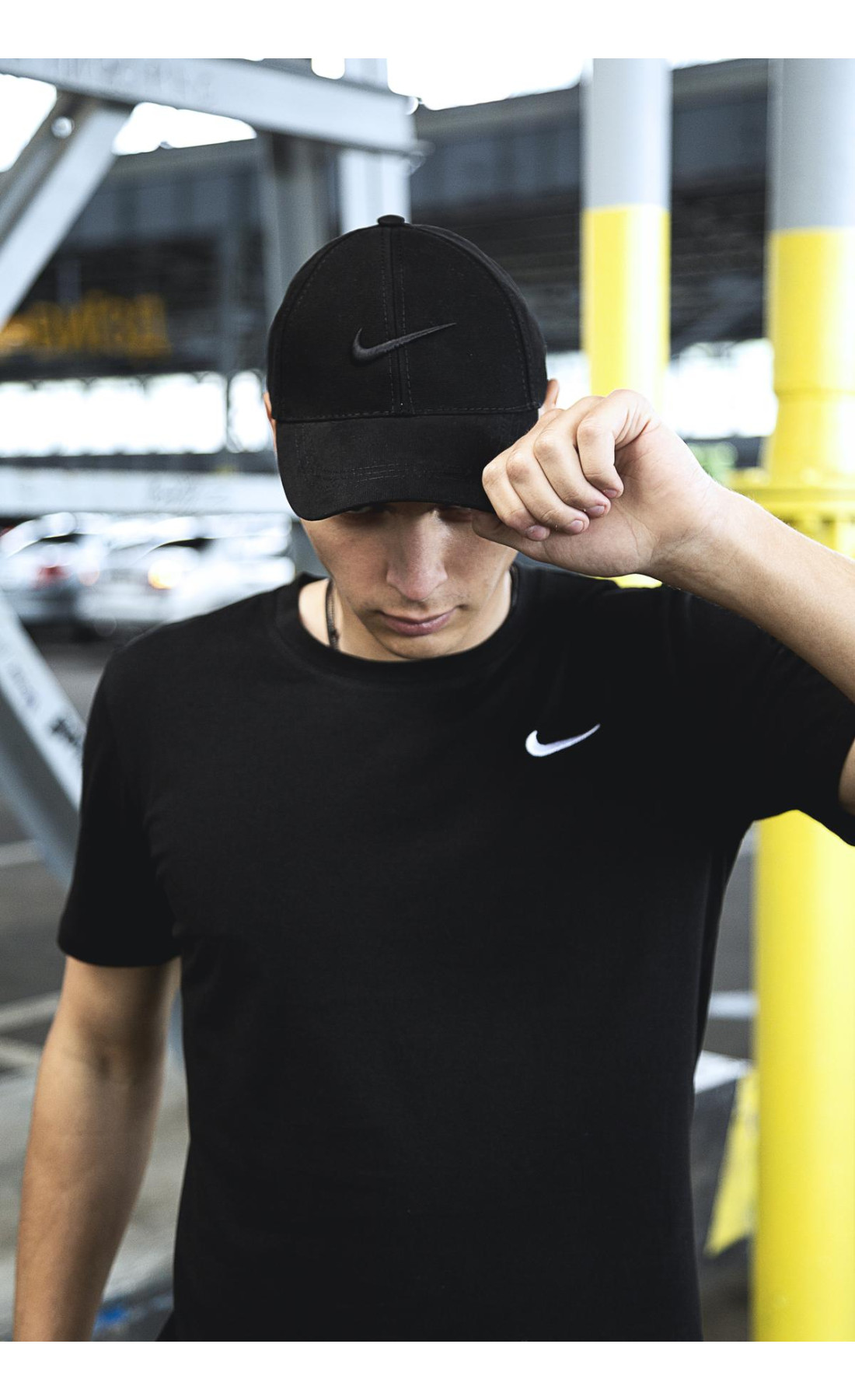 Кепка чоловіча Nike чорна з чорним лого