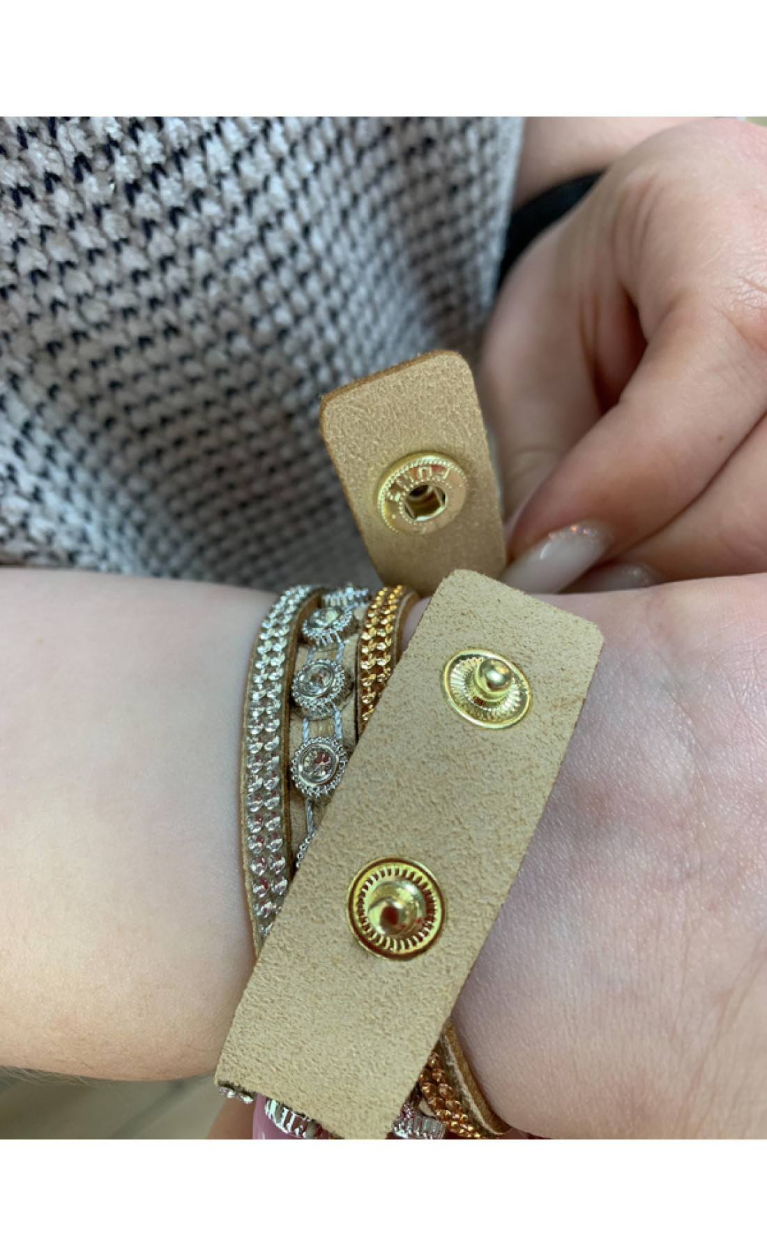 Жіночий годинник  CL Karno