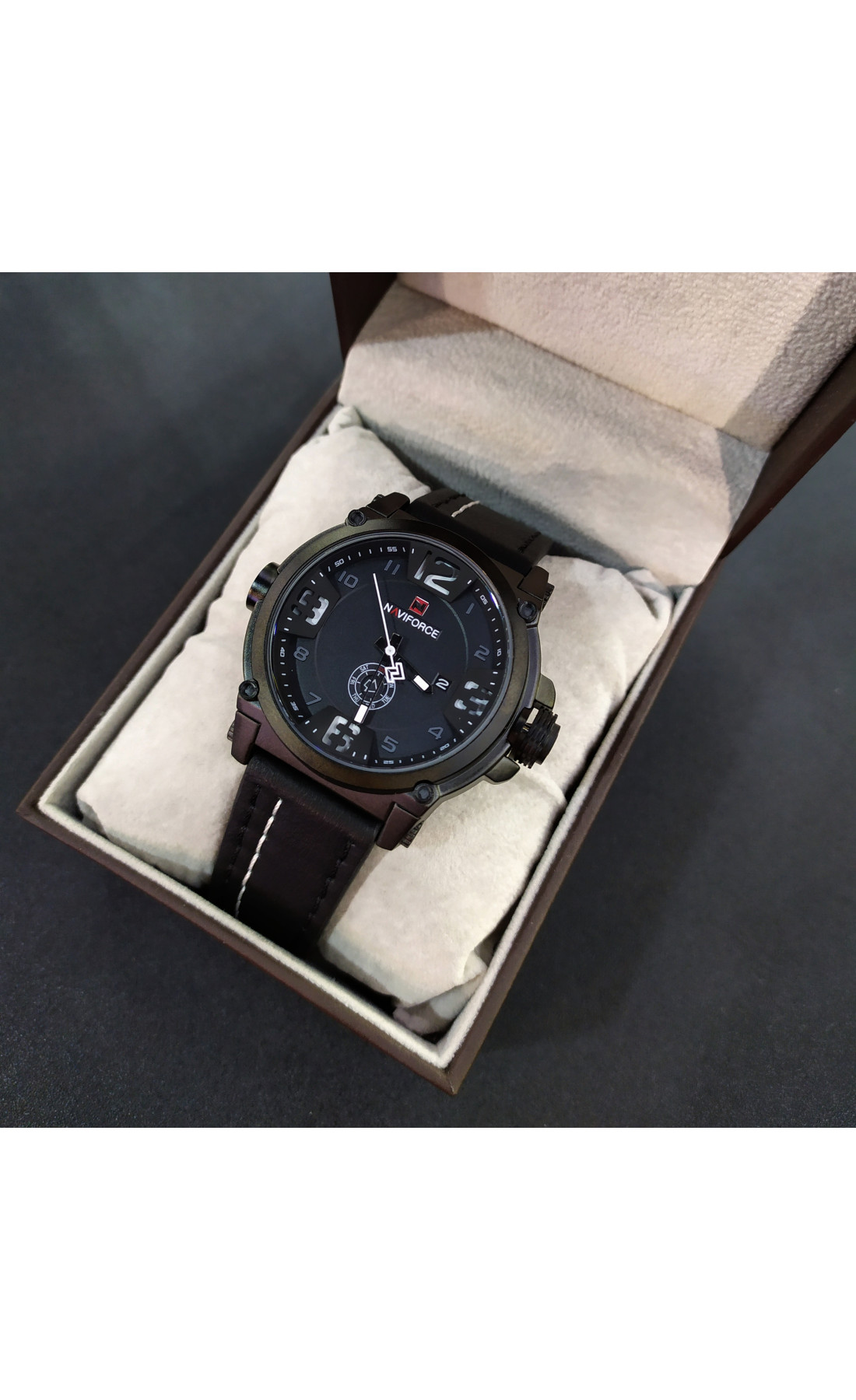 Чоловічий годинник  Naviforce Plaza Black NF9099