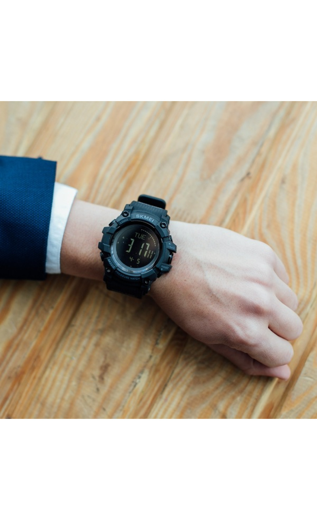 Чоловічий годинник  Skmei Processor з компасом