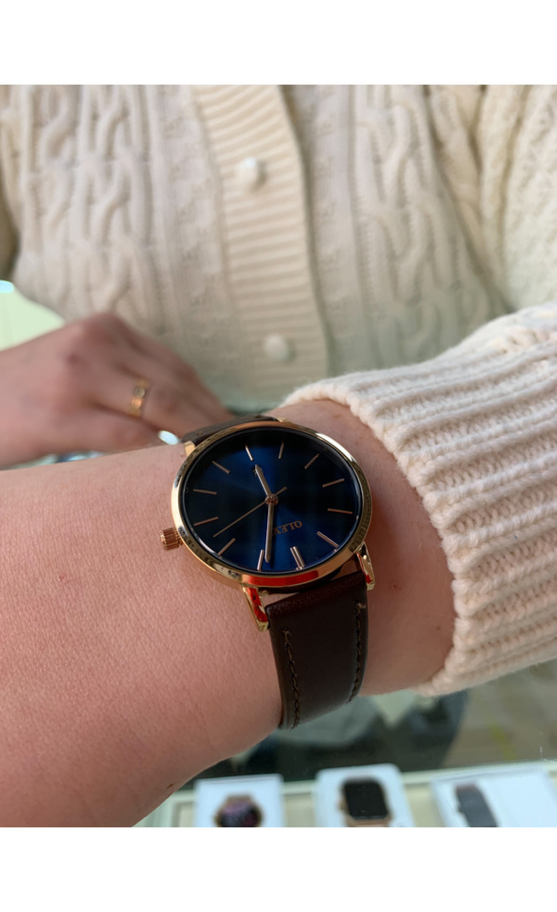 Жіночий годинник  Shengke Uni Women