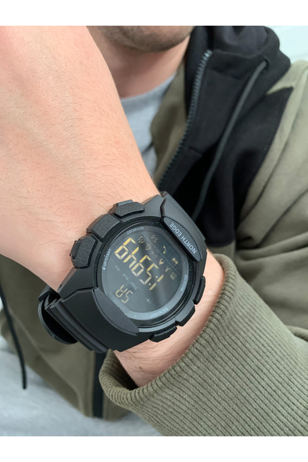 Чоловічий годинник  North Edge Combo 10BAR