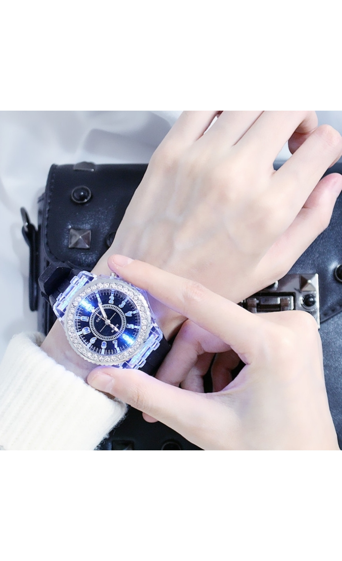 Жіночий годинник  Geneva Lighter