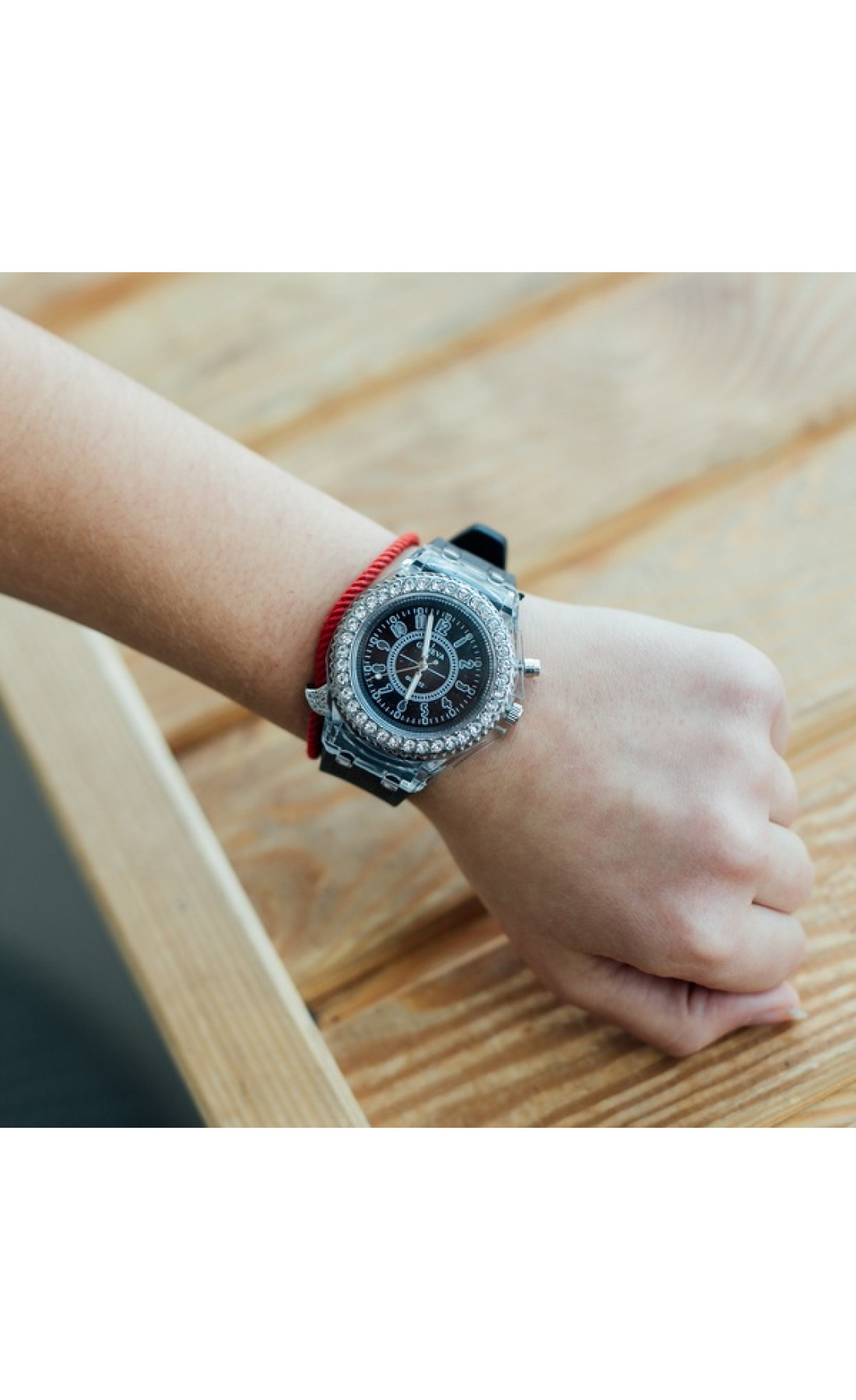 Жіночий годинник  Geneva Lighter