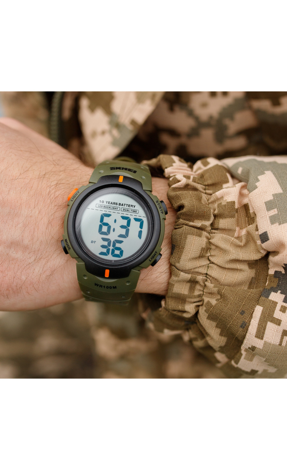 Чоловічий годинник  Skmei Neon 10 Bar