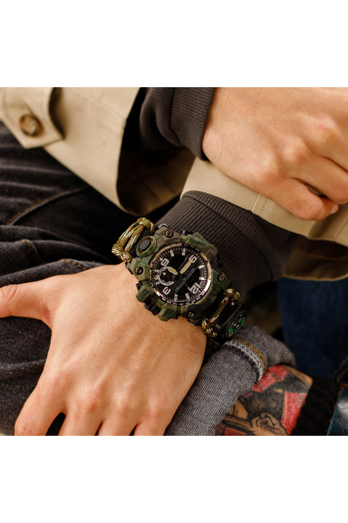 Чоловічий годинник  Besta Military з компасом