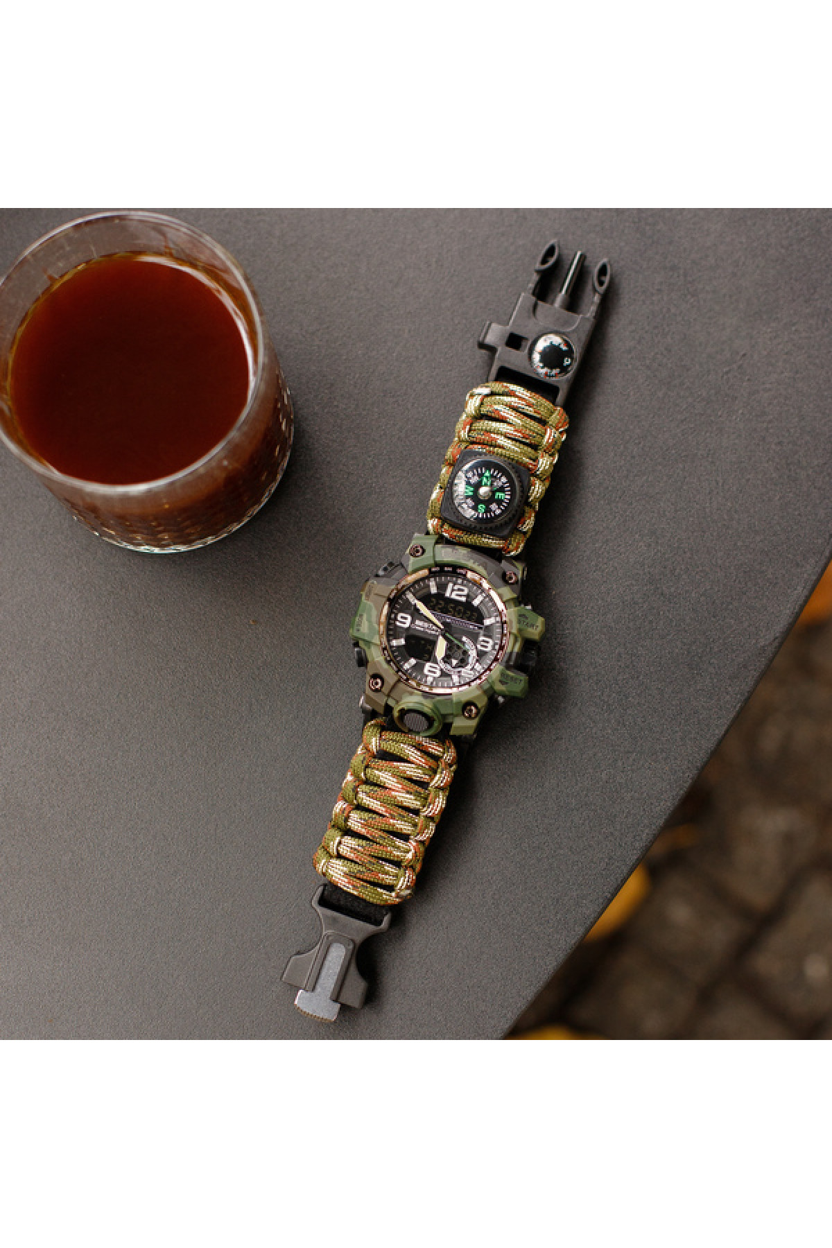 Чоловічий годинник  Besta Military з компасом