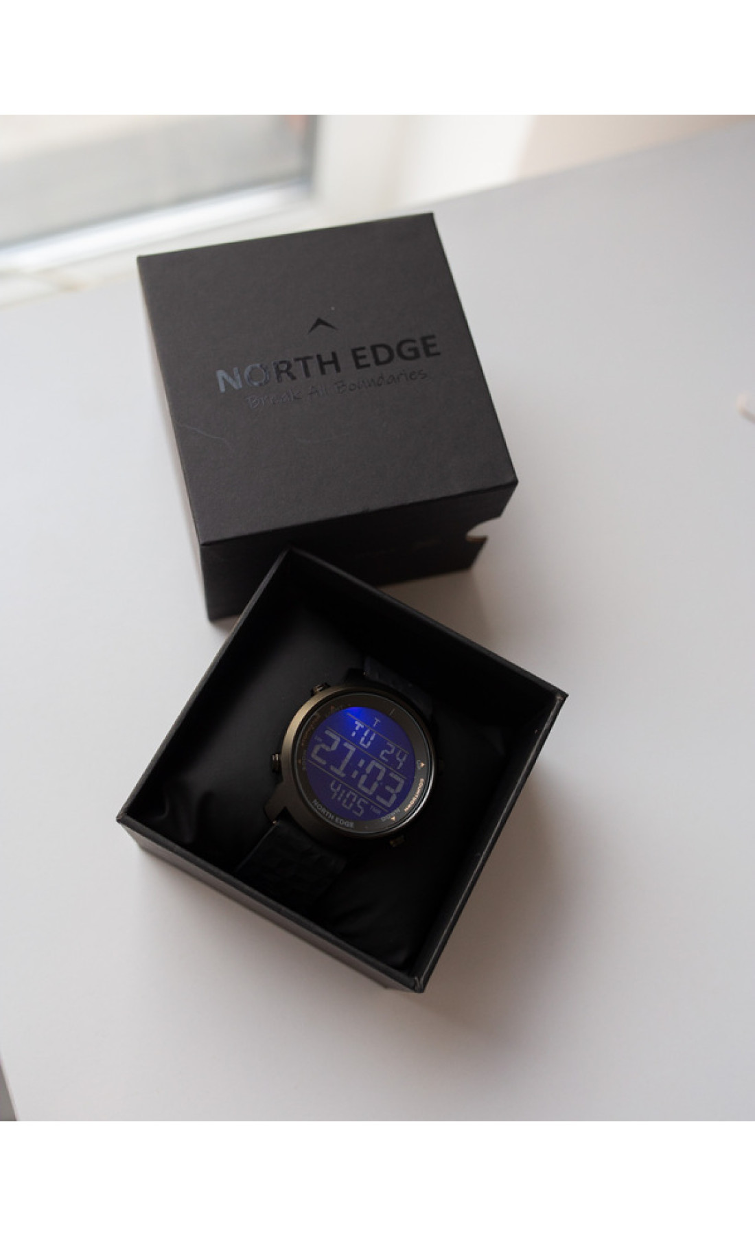 Чоловічий годинник  North Edge Aero