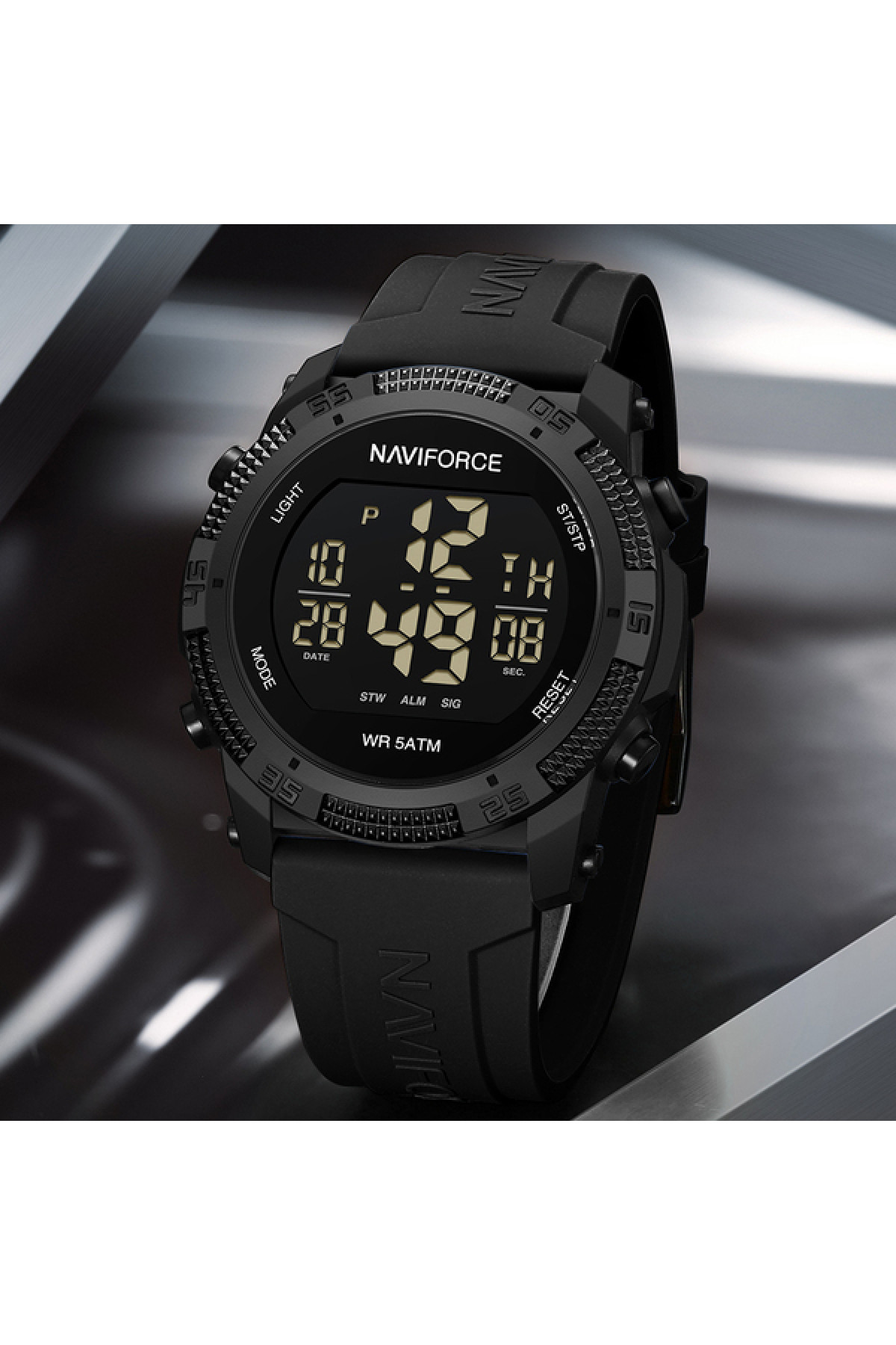 Чоловічий годинник  Naviforce Europe Black