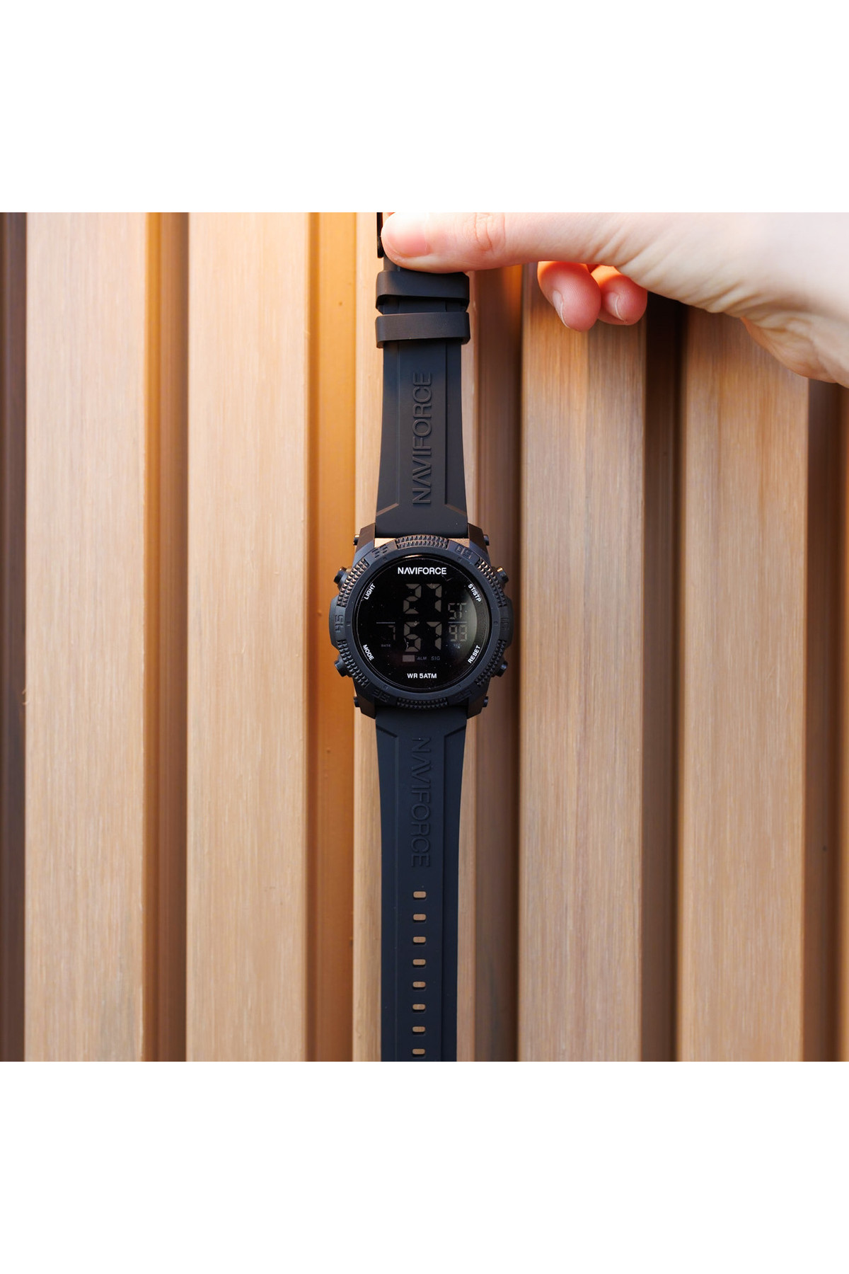 Чоловічий годинник  Naviforce Europe Black