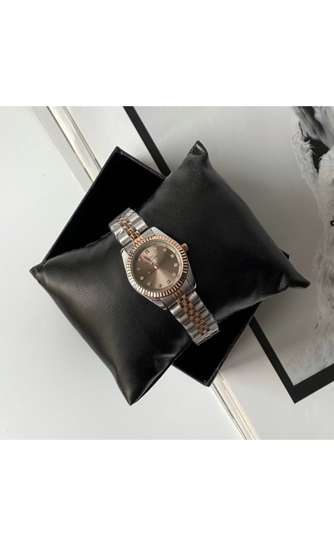 Жіночий годинник  Boerni Aibisino Regional