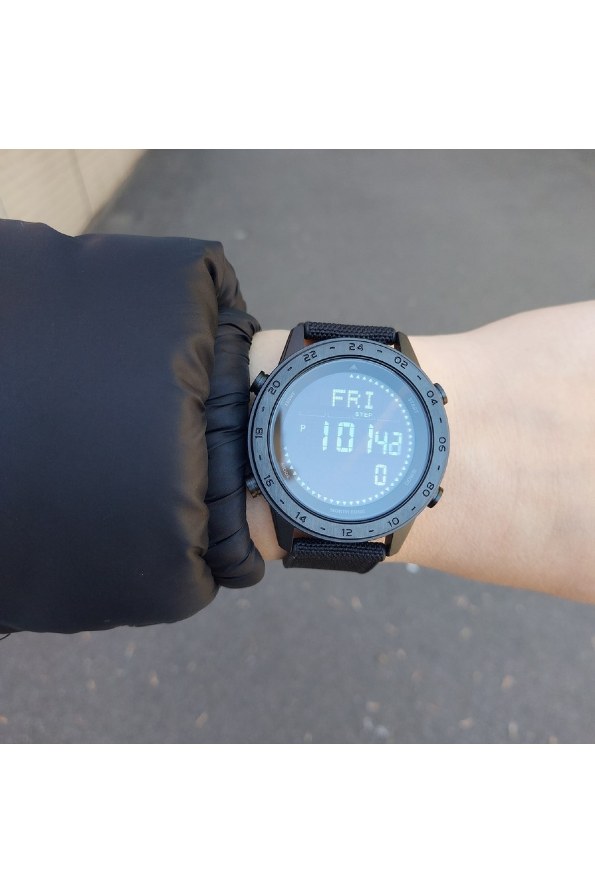 Чоловічий годинник  North Edge Tank3 5BAR з компасом