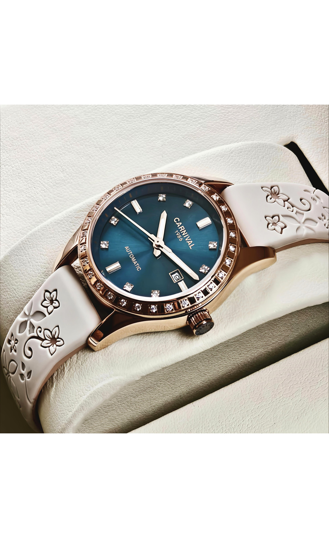 Жіночий годинник  Carnival Maldives Beige Flower, 2 ремінці