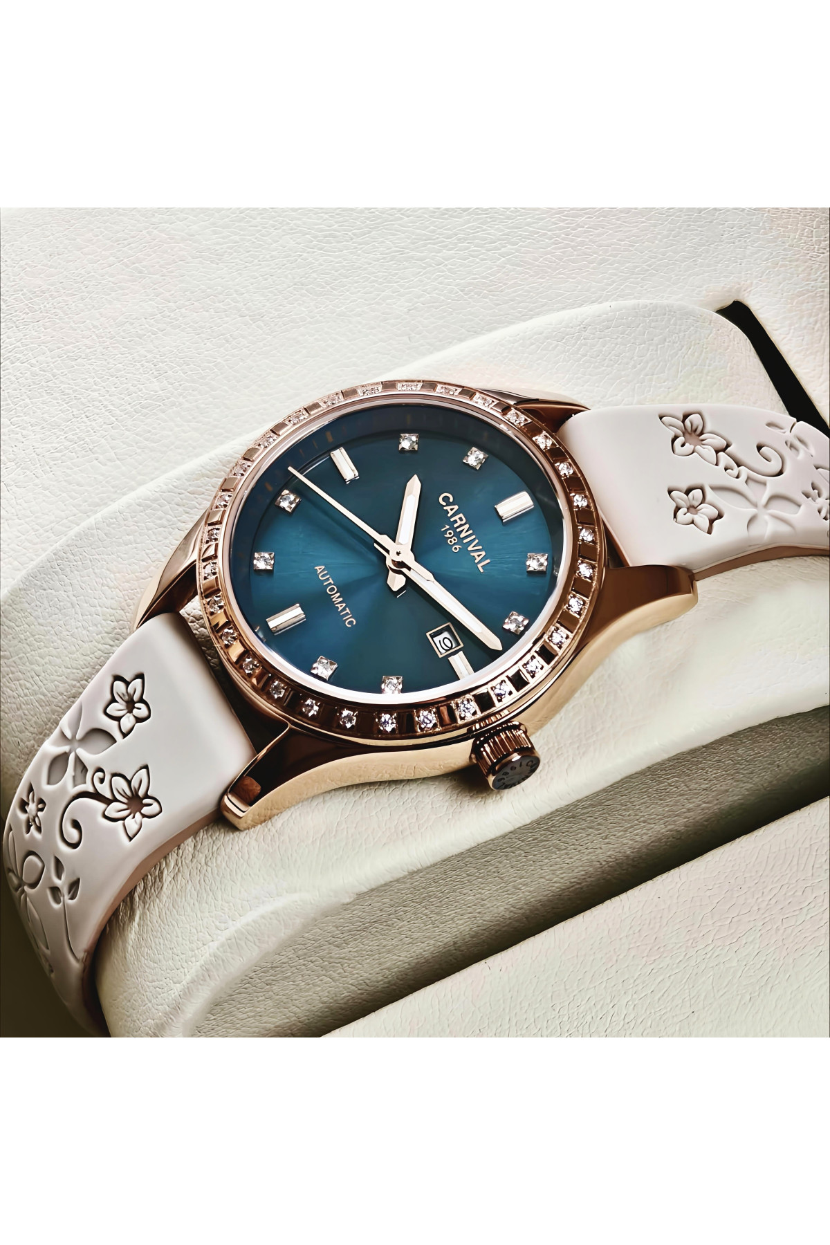 Жіночий годинник  Carnival Maldives Beige Flower, 2 ремінці