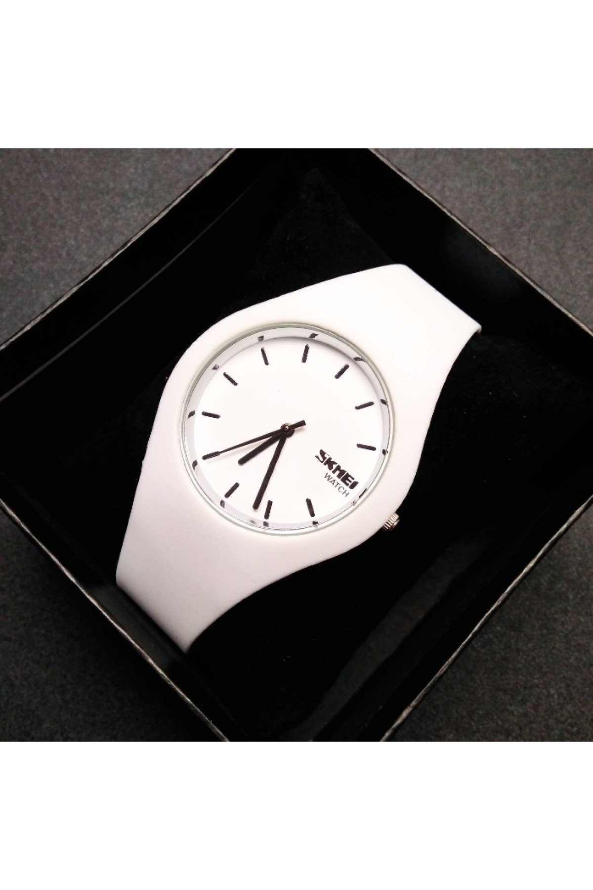 Жіночий годинник  Skmei Rubber White II 9068C