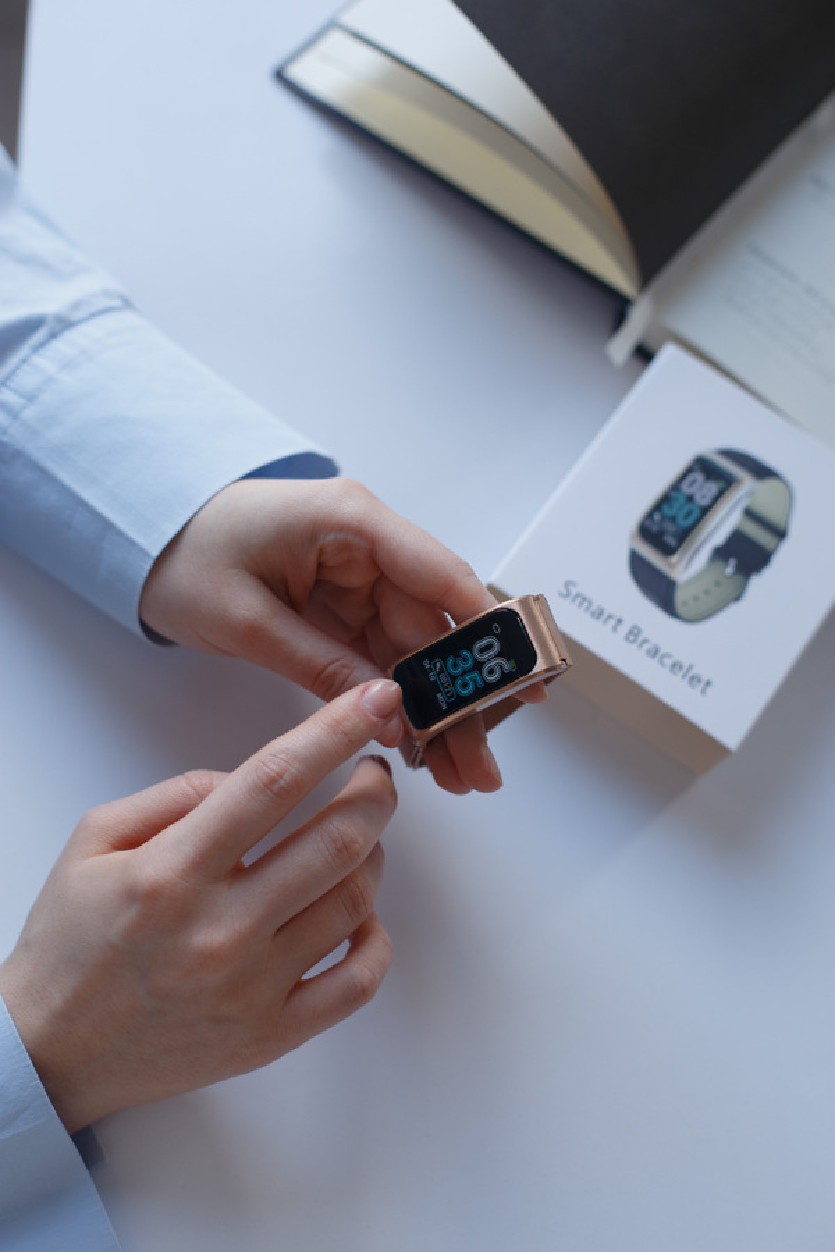 Жіночий годинник  Smart Mioband PRO Gold
