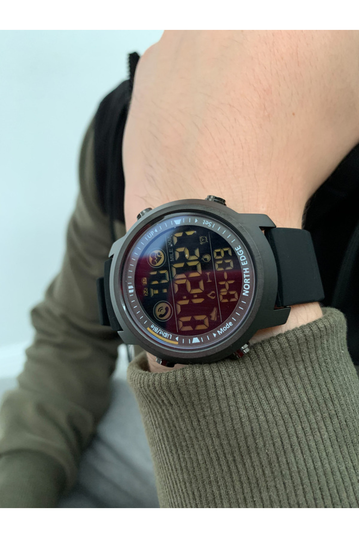 Чоловічий годинник  North Edge Laker Black 5BAR