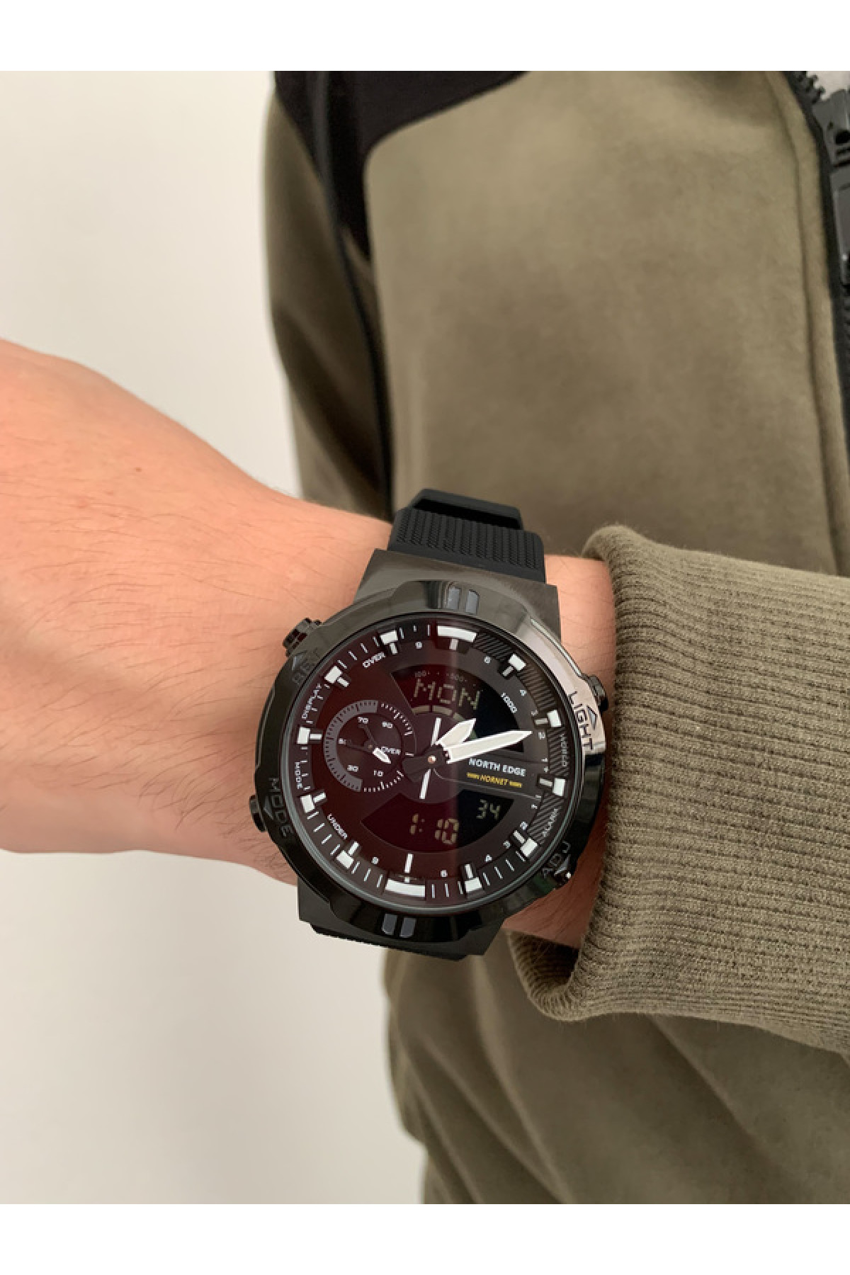 Чоловічий годинник  North Edge Hornet