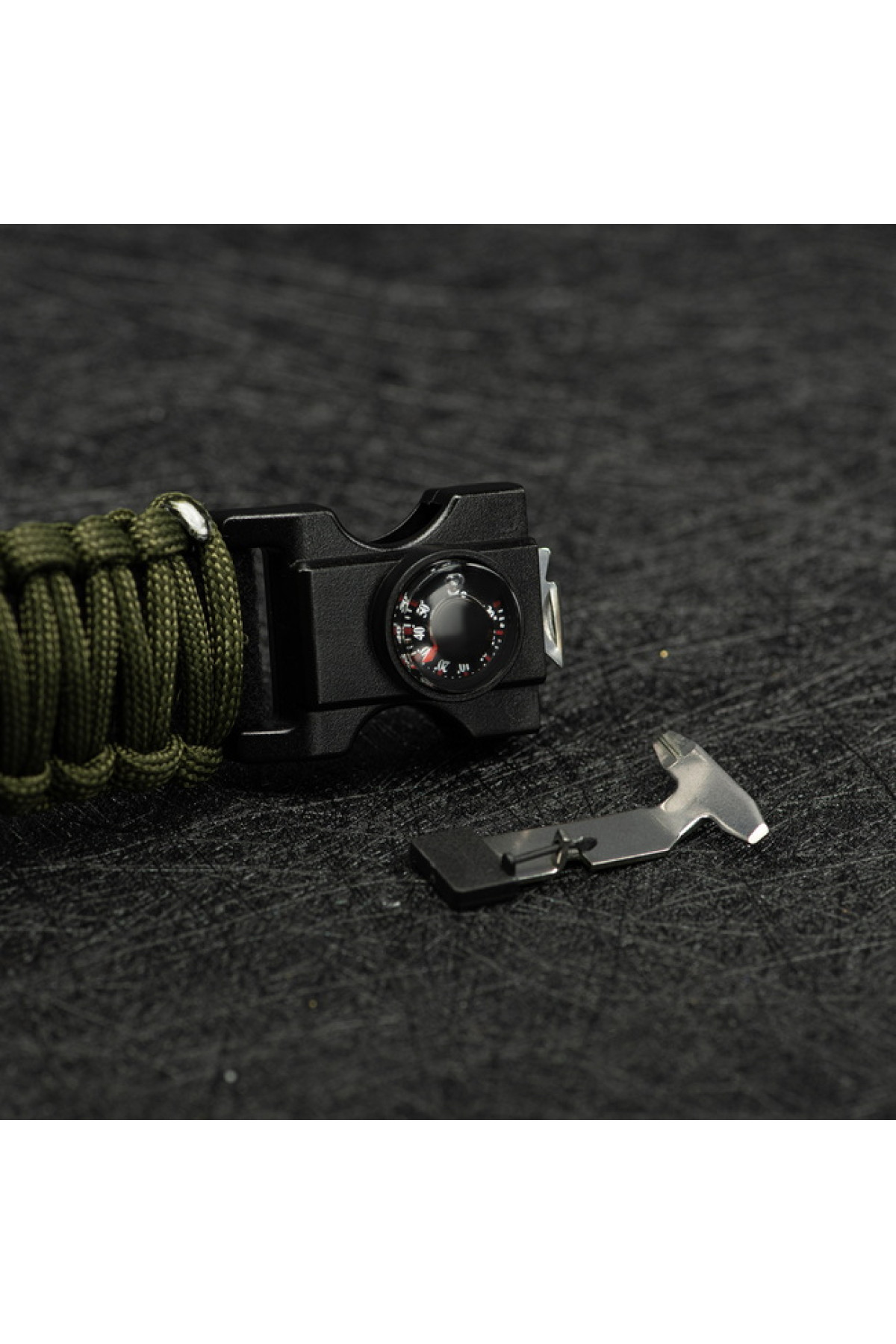 Чоловічий годинник  Besta Life Pro Khaki з компасом