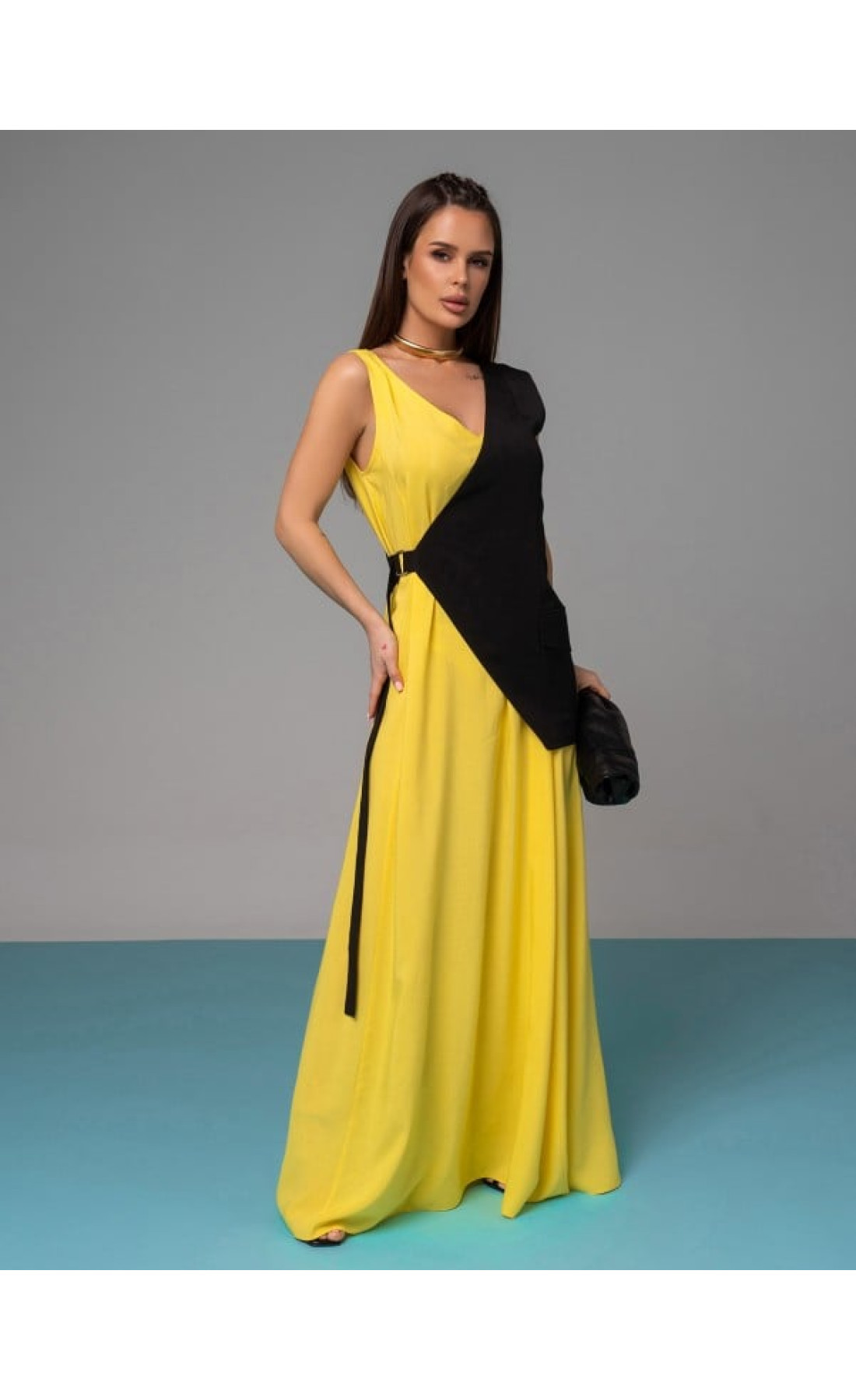 Сукні Issp