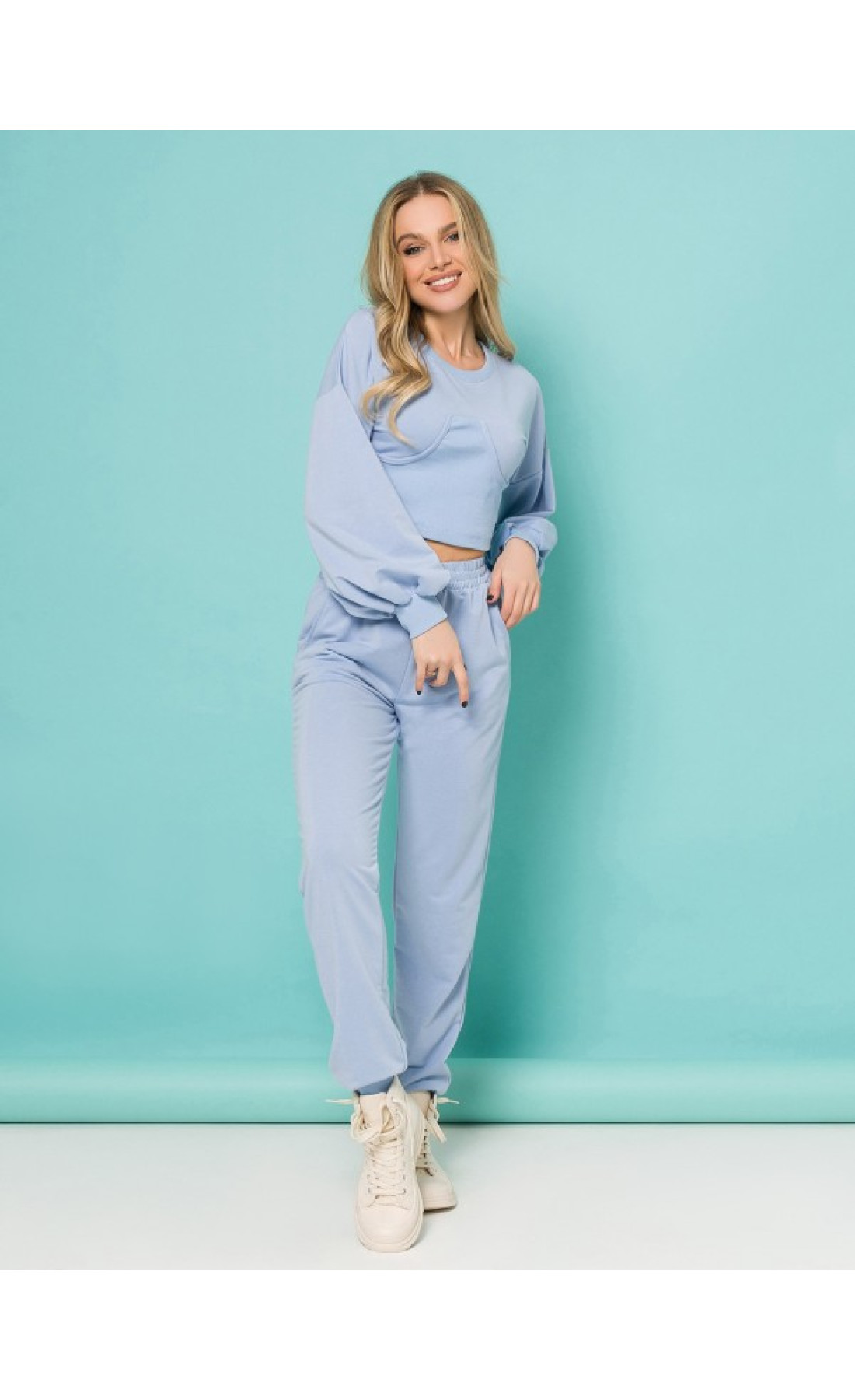 Жіночі спортивні костюми Issp