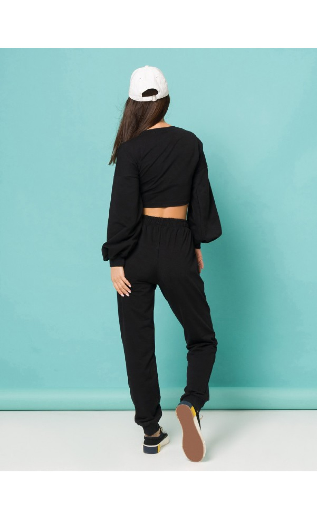 Жіночі спортивні костюми Issp