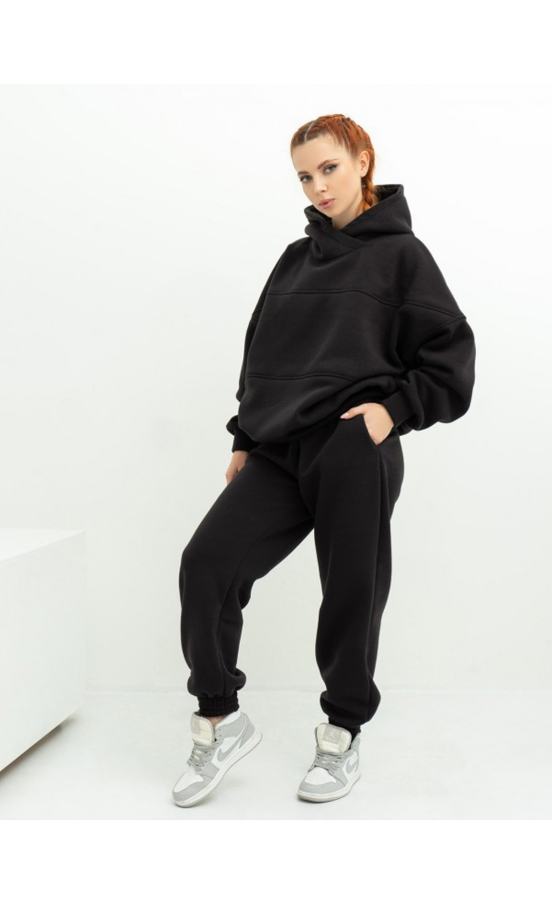 Жіночі спортивні костюми Issp