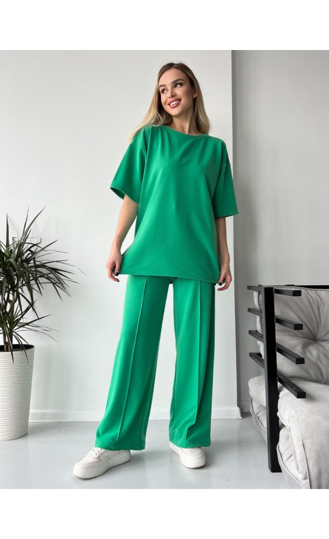 Жіночі спортивні костюми Issp