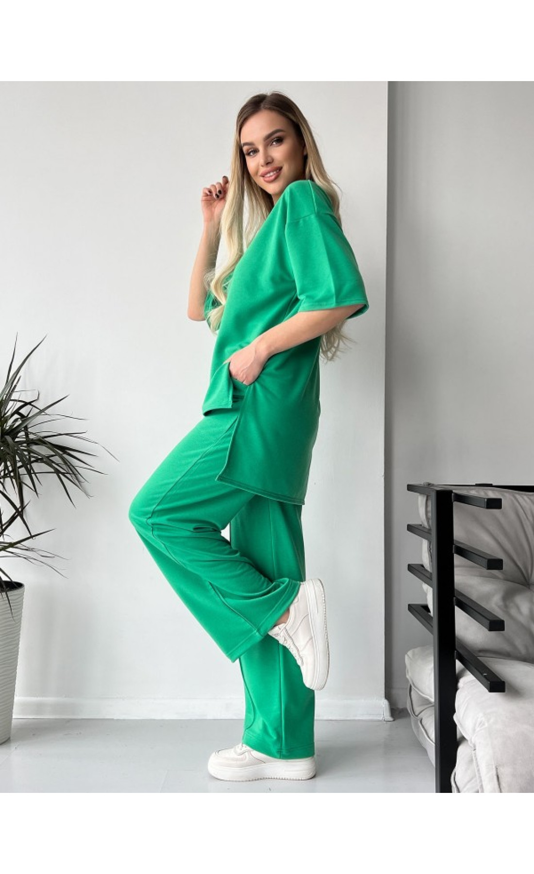 Жіночі спортивні костюми Issp