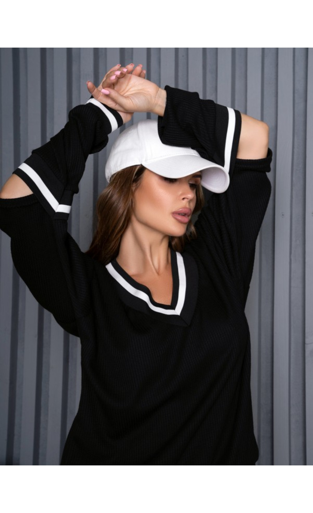 Жіночі спортивні костюми Issp