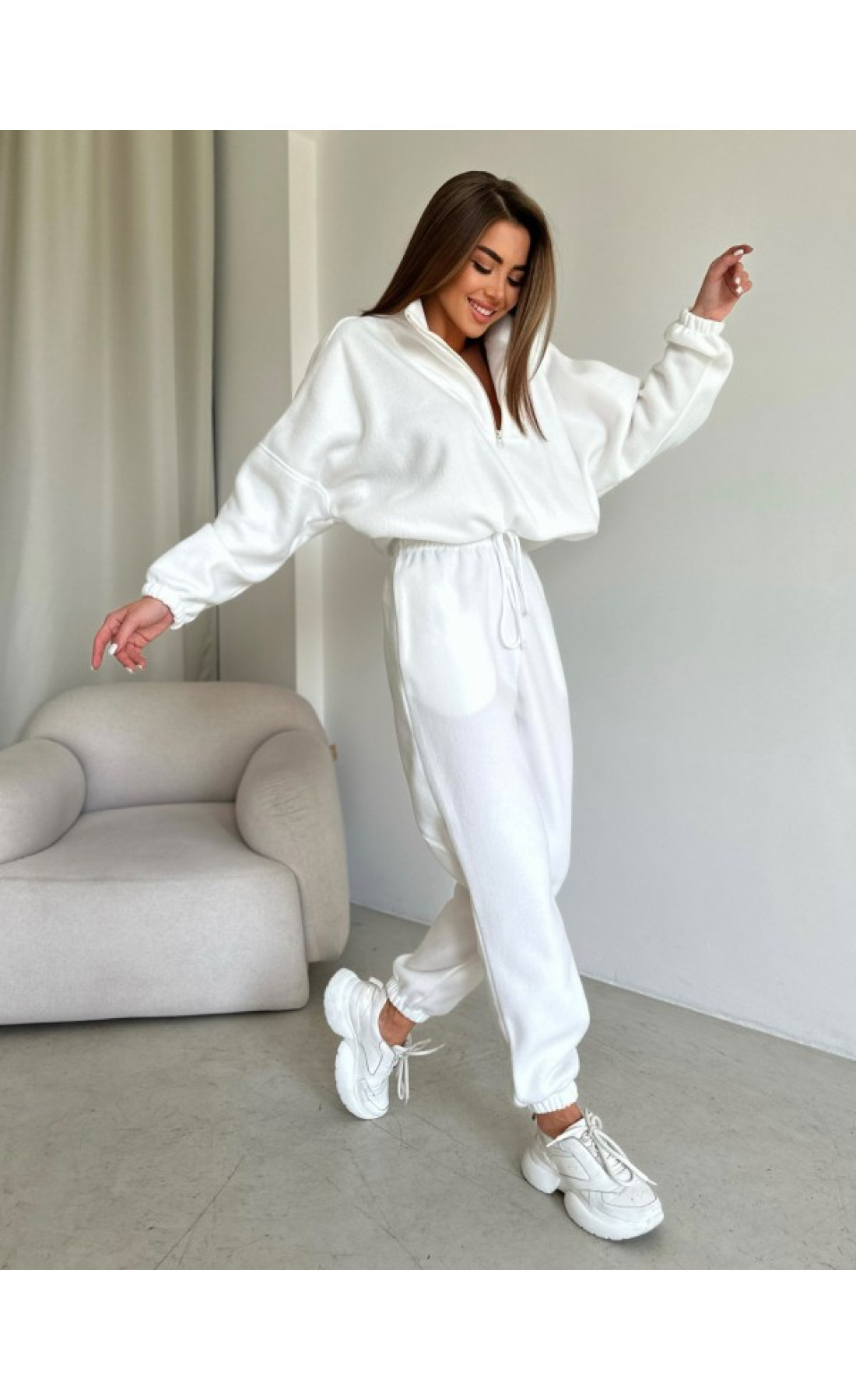 Жіночі спортивні костюми Issp