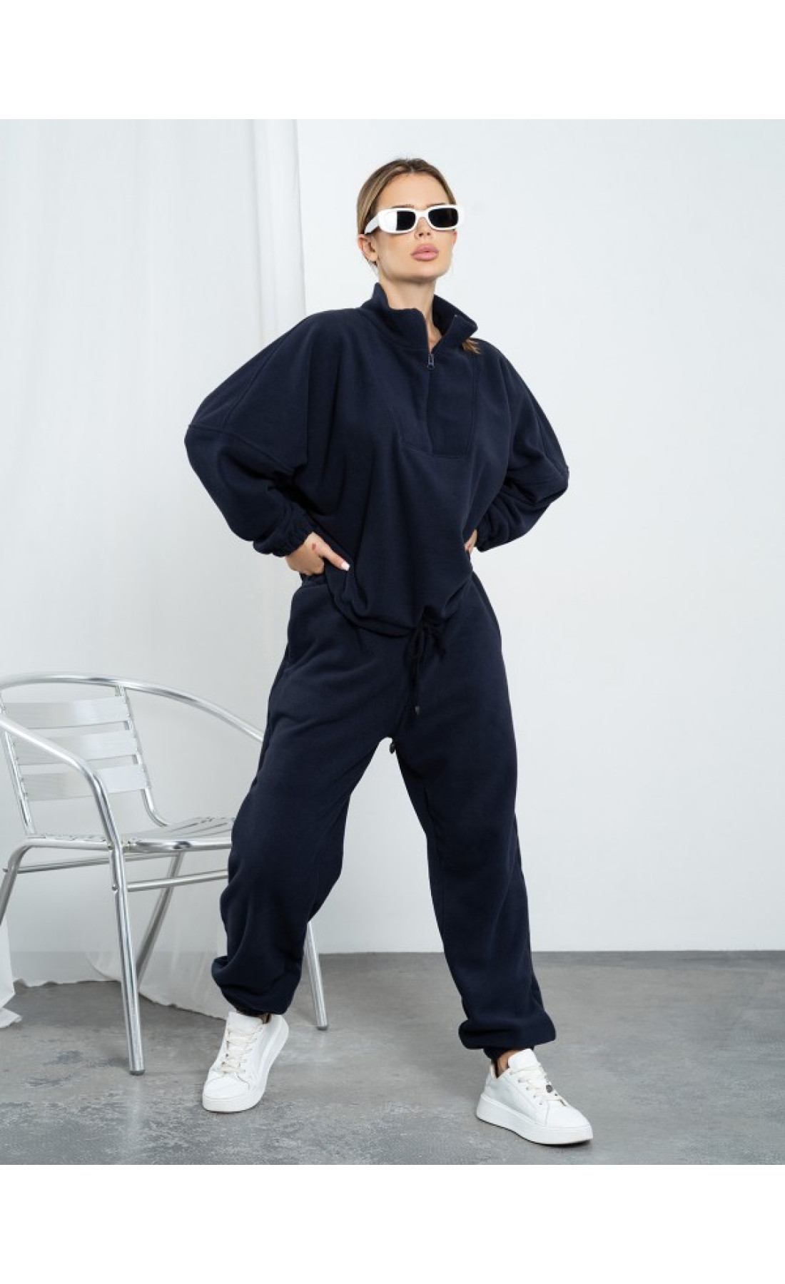 Жіночі спортивні костюми Issp