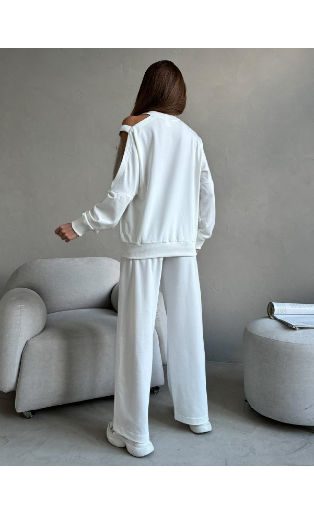 Жіночі спортивні костюми Issp