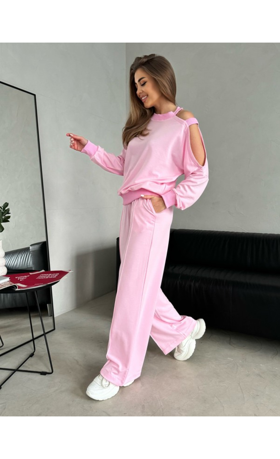 Жіночі спортивні костюми Issp