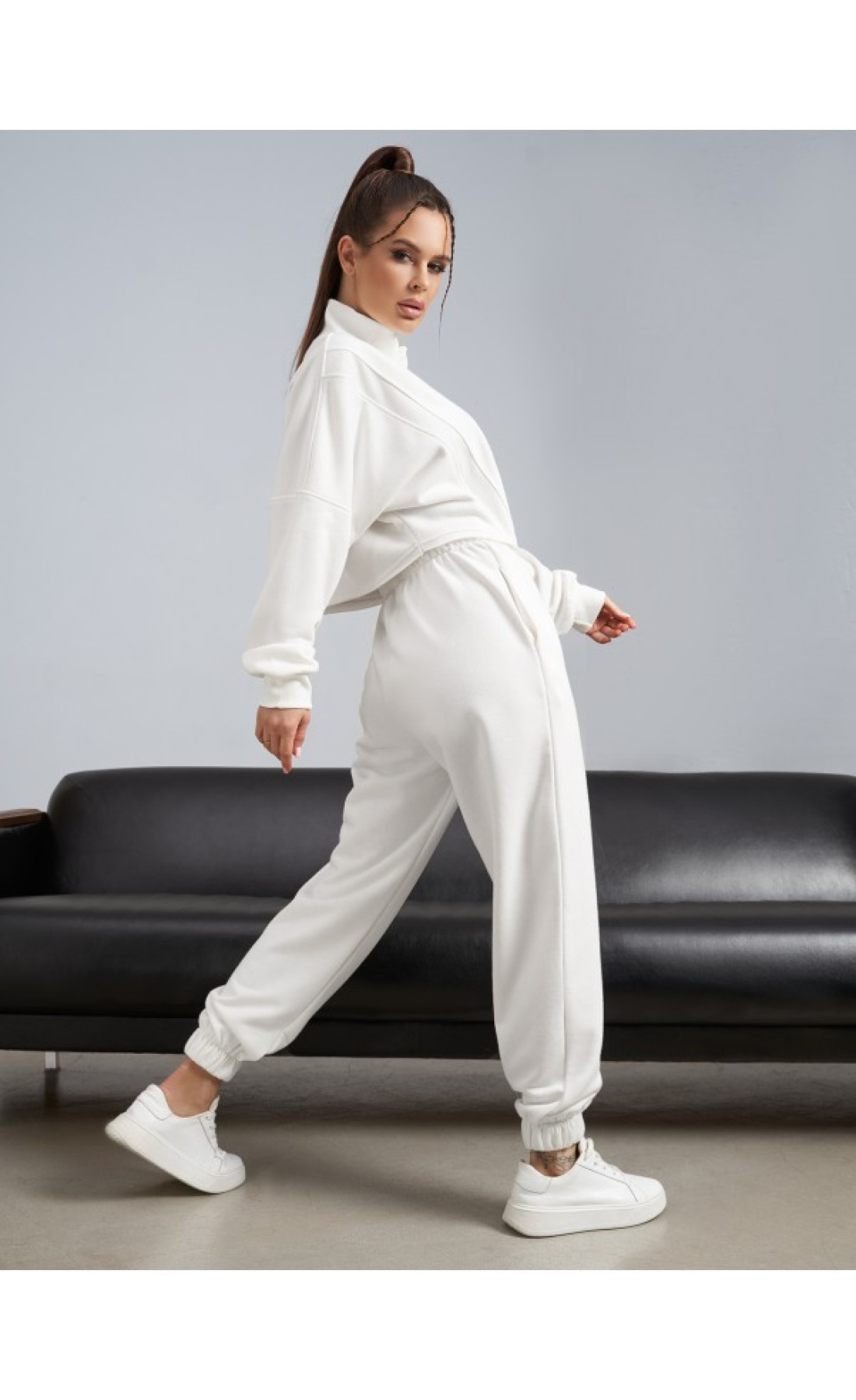 Жіночі спортивні костюми Issp