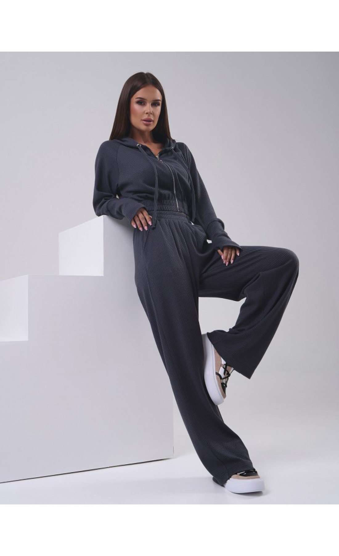 Жіночі спортивні костюми Issp