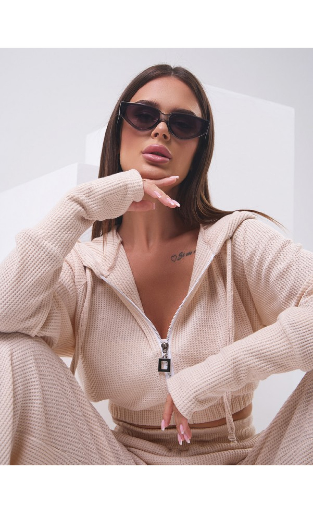 Жіночі спортивні костюми Issp