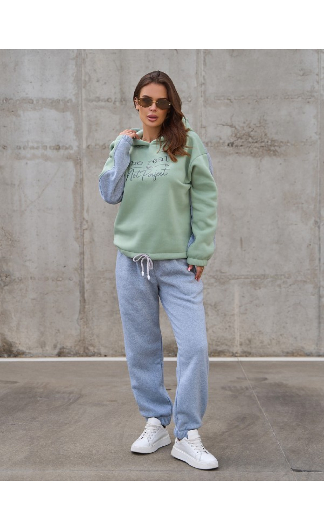 Жіночі спортивні костюми Issp