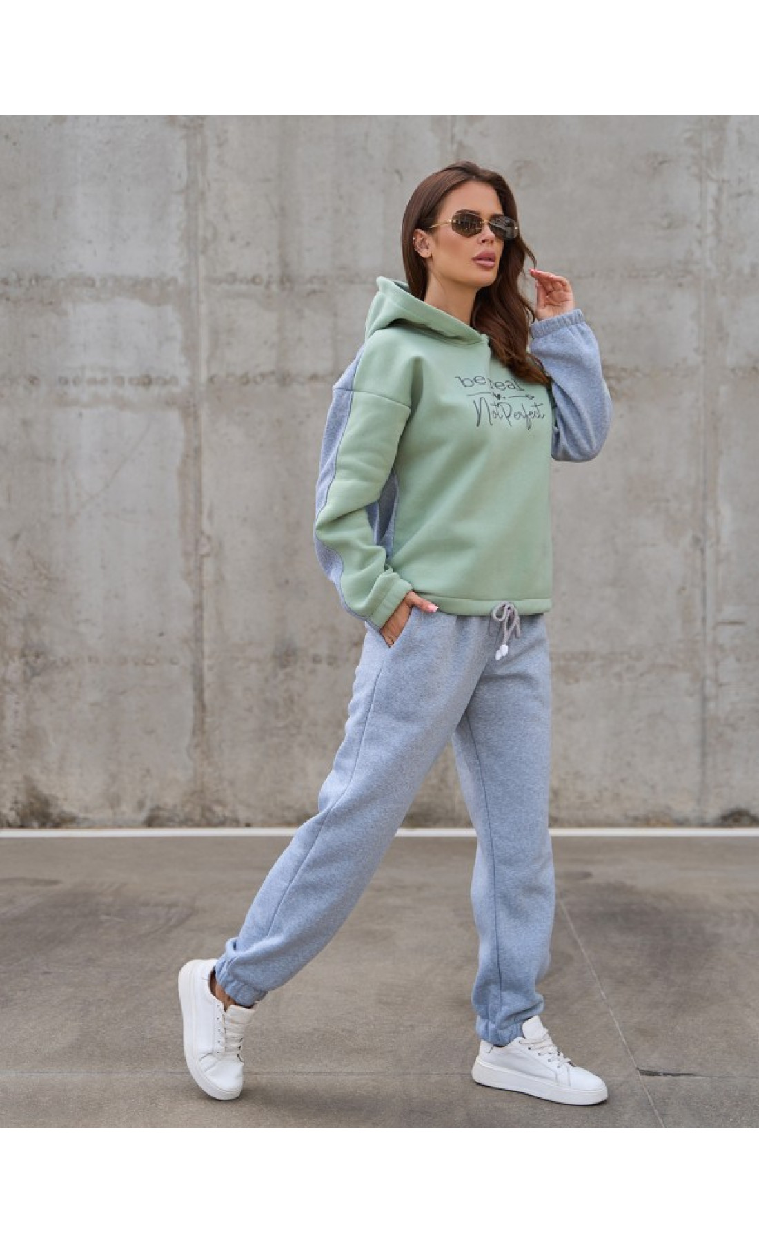 Жіночі спортивні костюми Issp