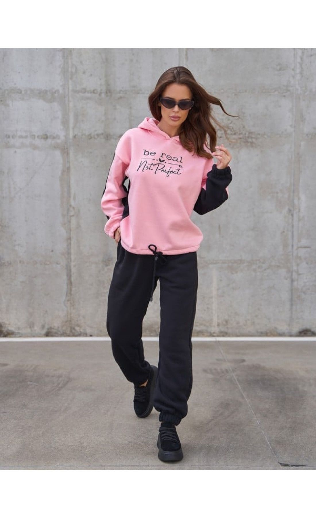 Жіночі спортивні костюми Issp