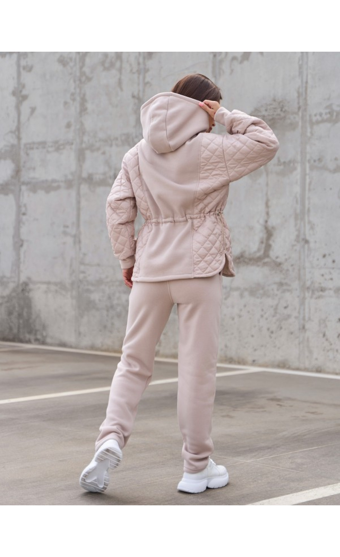 Жіночі спортивні костюми Issp