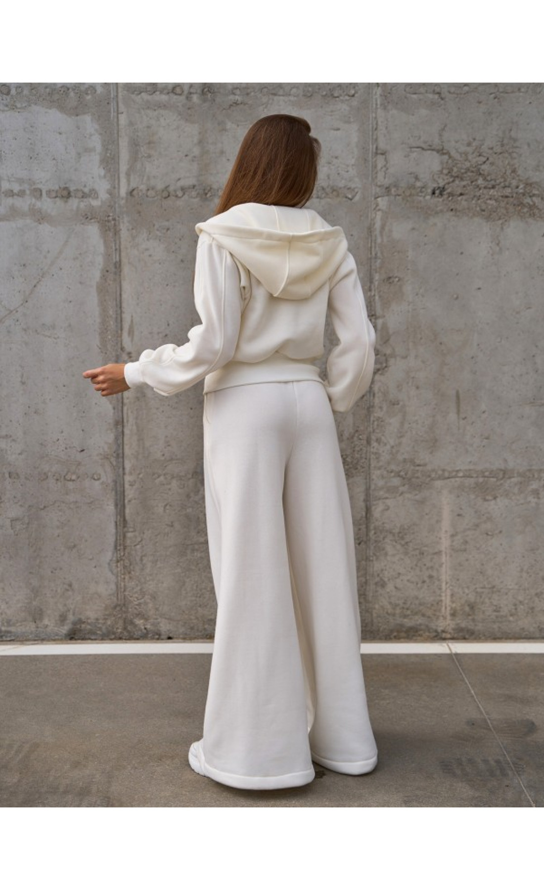 Жіночі спортивні костюми Issp