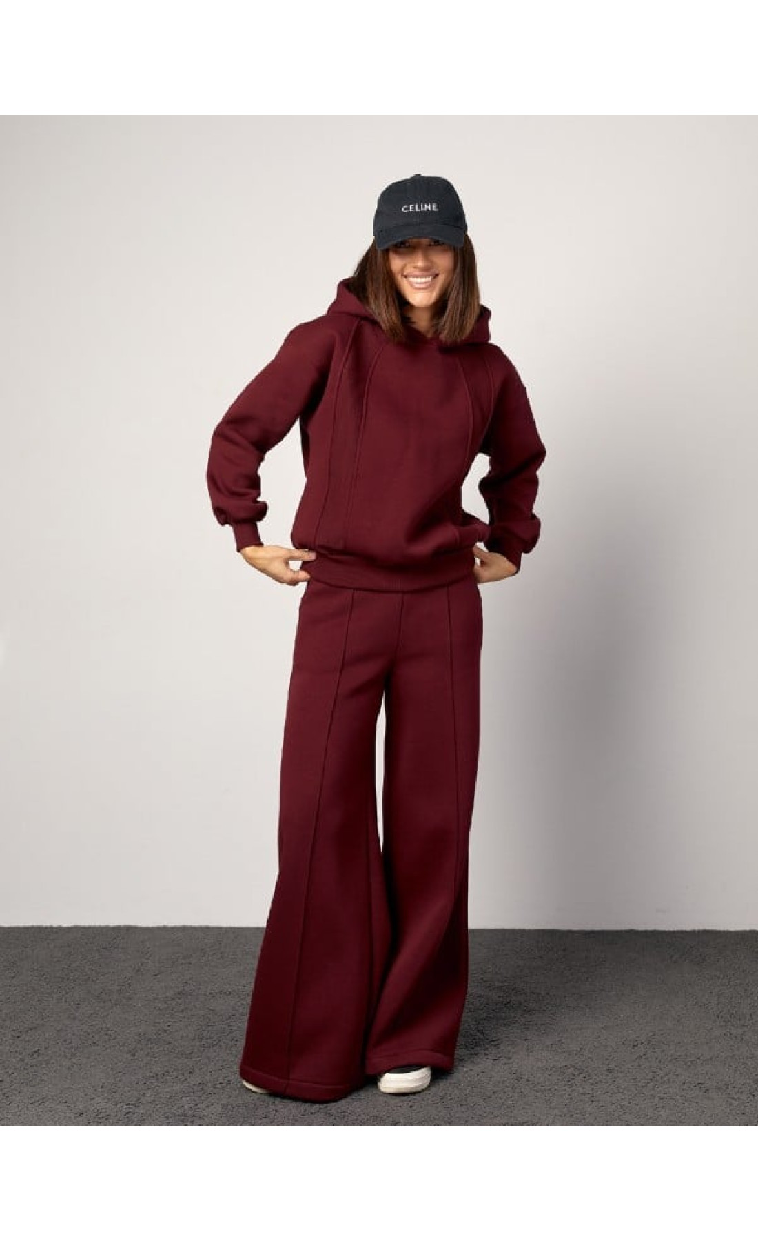 Жіночі спортивні костюми Issp