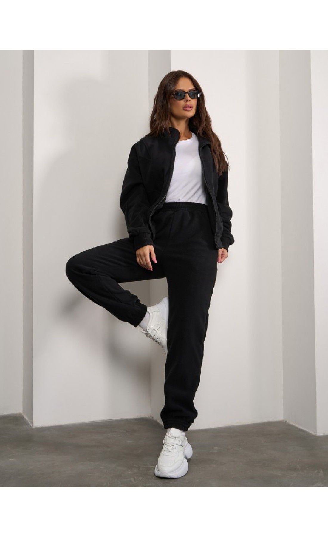 Жіночі спортивні костюми Issp