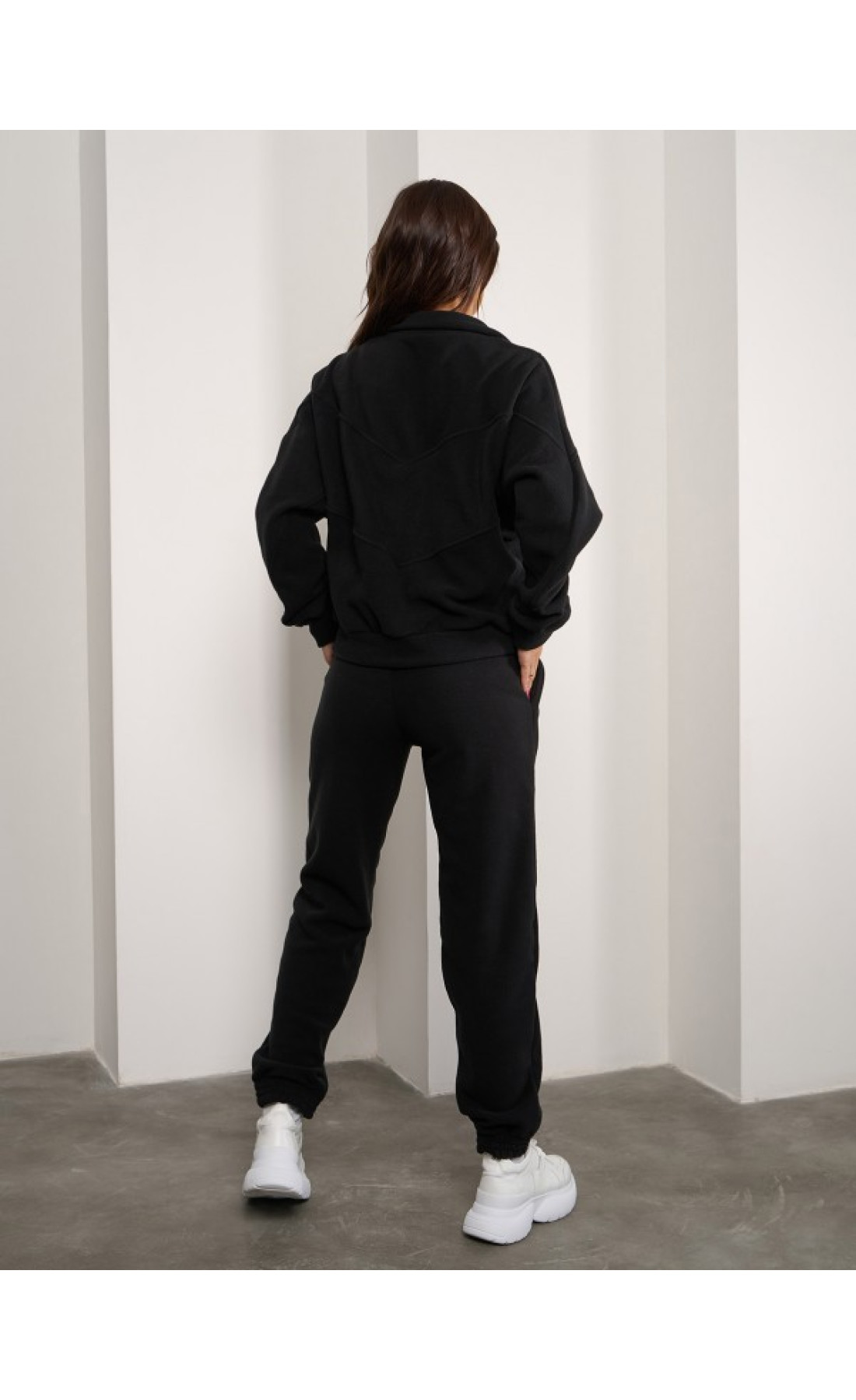 Жіночі спортивні костюми Issp