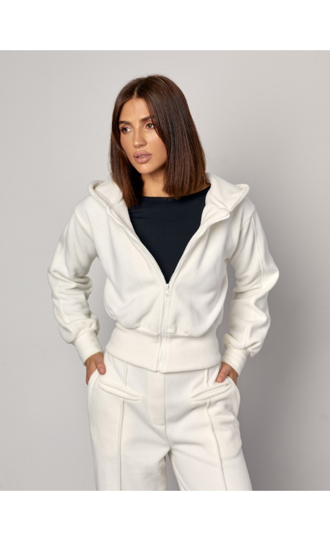 Жіночі спортивні костюми Issp