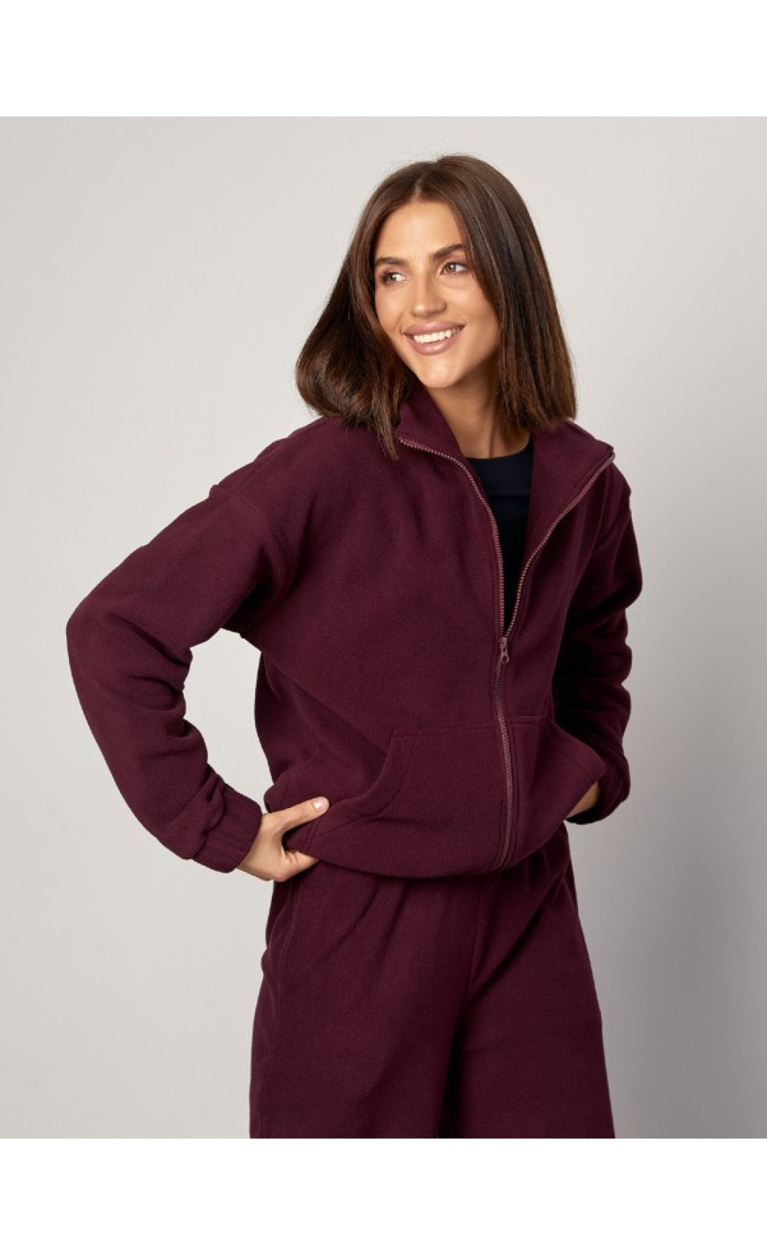 Жіночі спортивні костюми Issp